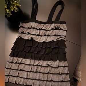 Weston Wear Black and Gray Textured Top